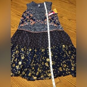 Woman’s new with tags size large xhilaration Navy and Pink Floral Maxi Dress